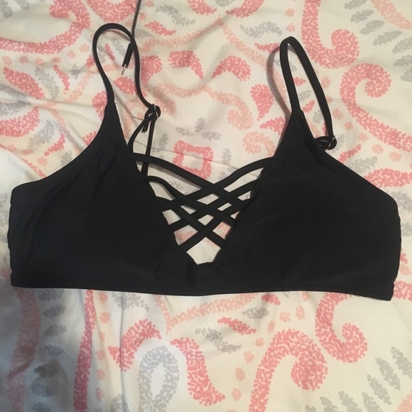 Bathingsuits - Picture 3 of 5